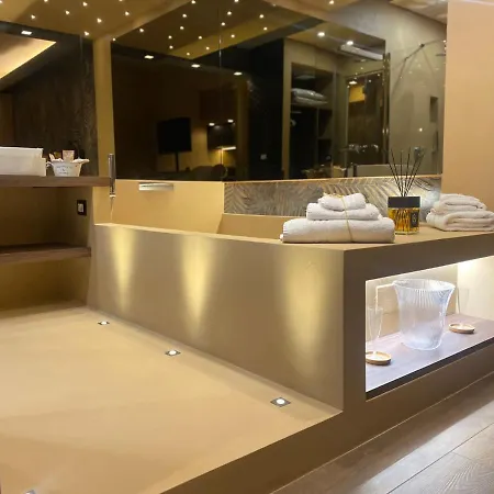 Montesantogroup House Nel Centro Di Naples